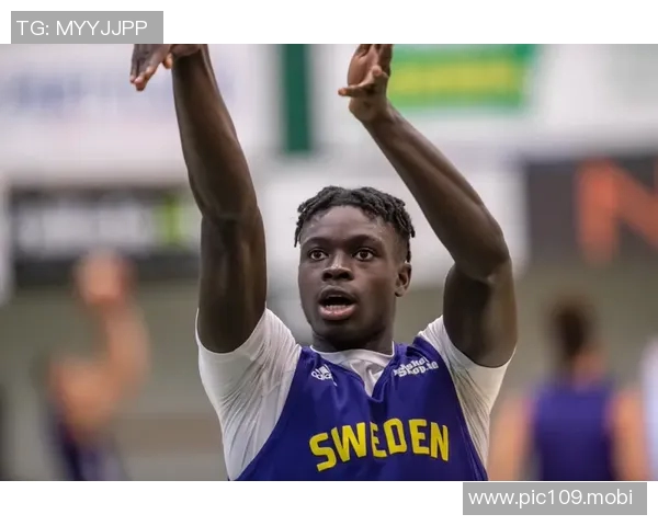 瑞典新星23岁了!NBA官方晒照为博比-克林特曼庆生 瑞典新星23岁了!NBA官方晒照为博比-克林特曼庆生